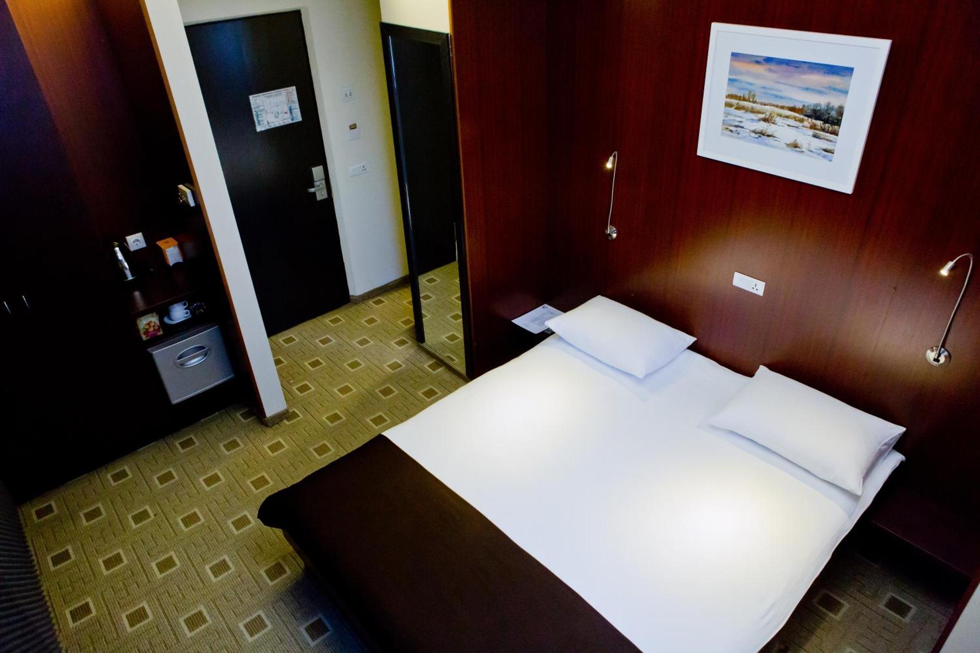 Hotel Olsi Chisináu Habitación foto