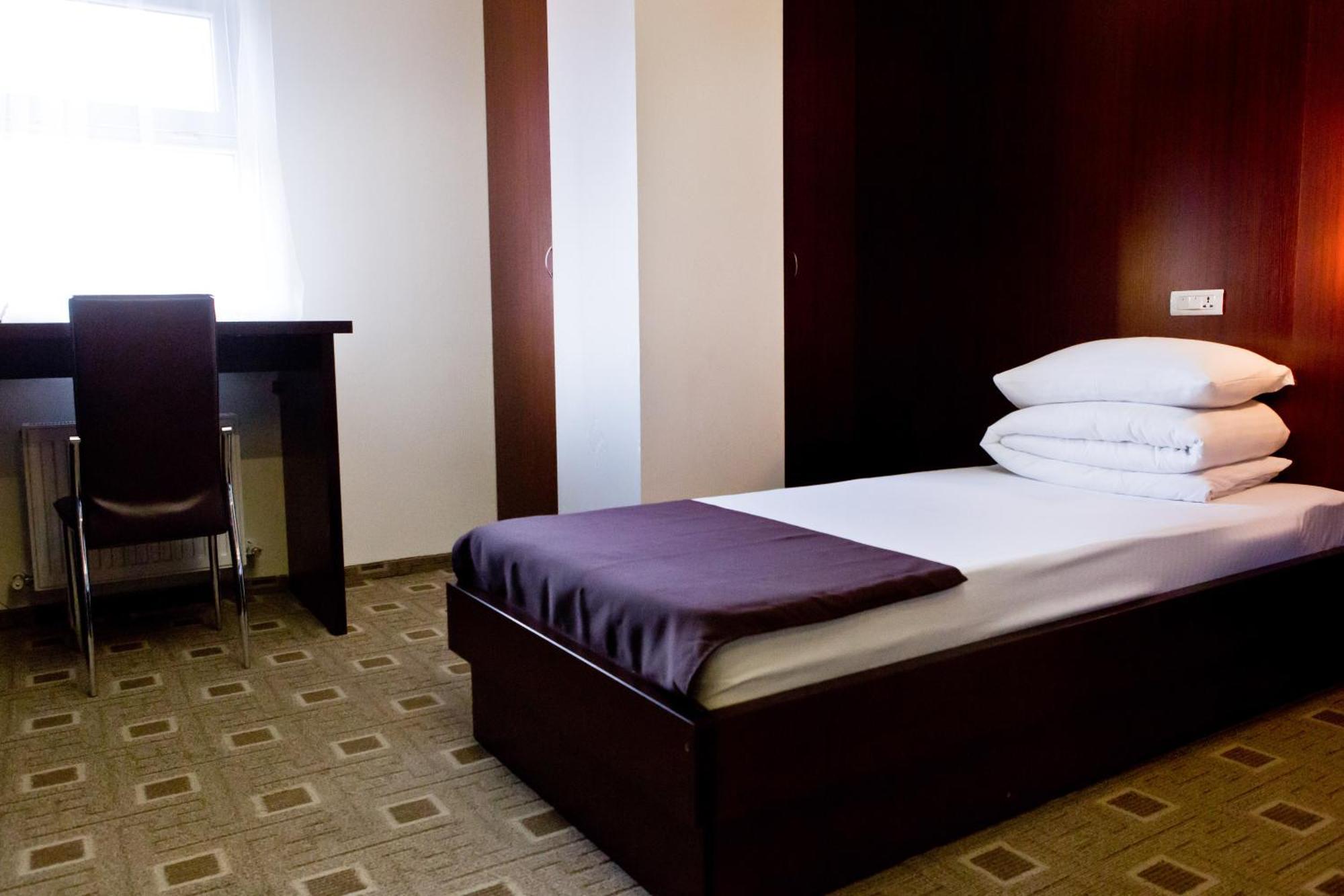 Hotel Olsi Chisináu Habitación foto