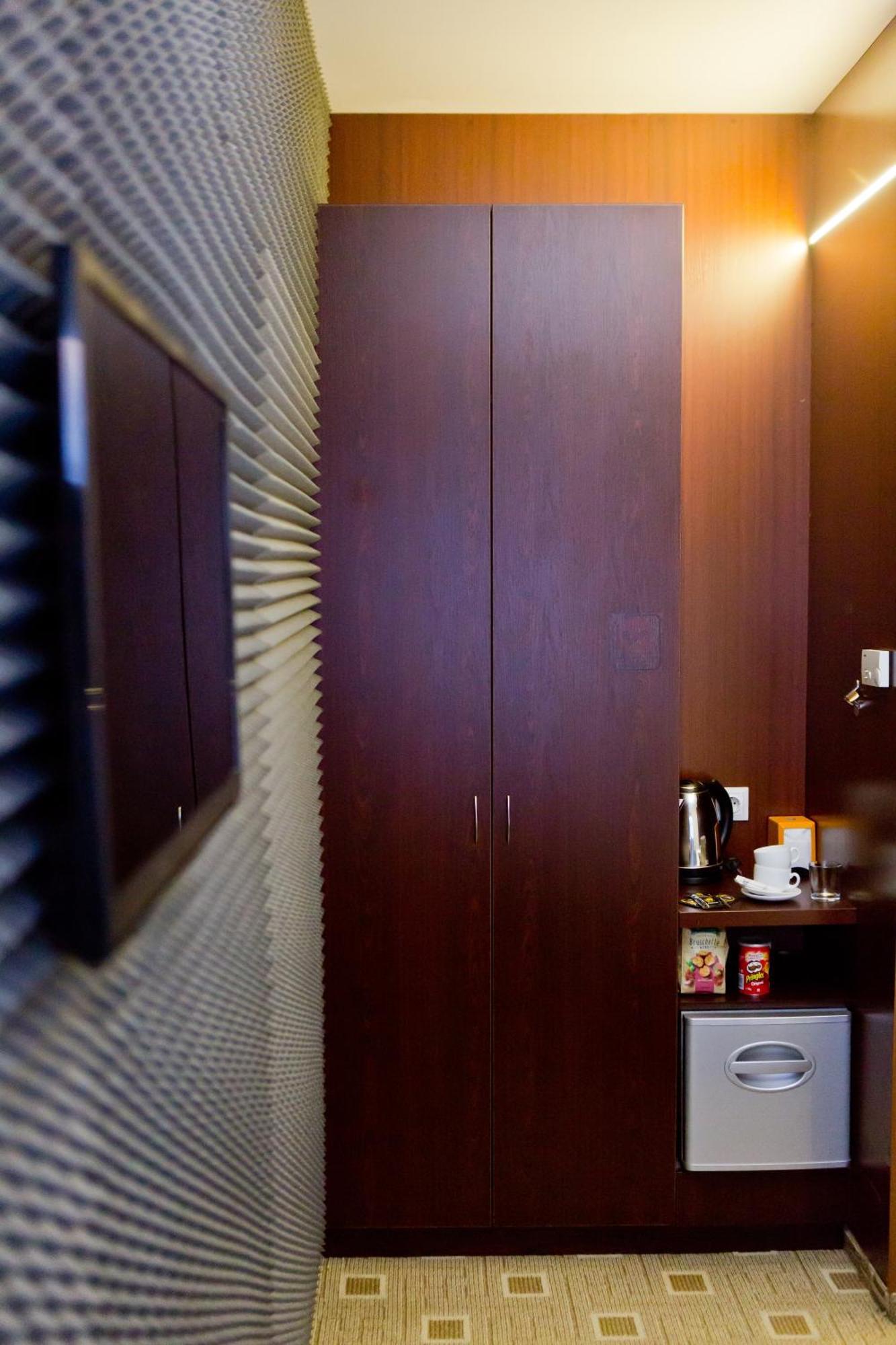 Hotel Olsi Chisináu Habitación foto